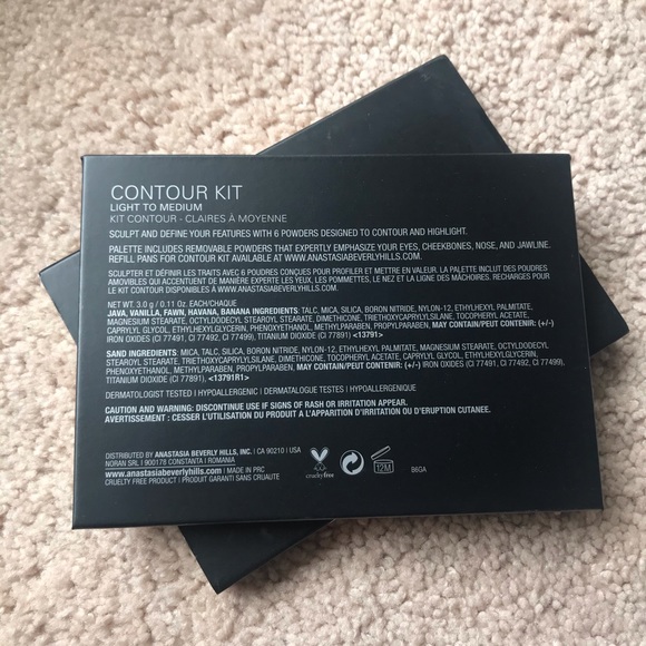 LIGHT TO MEDIUM ABH Contour Palette - Picture 3 of 7